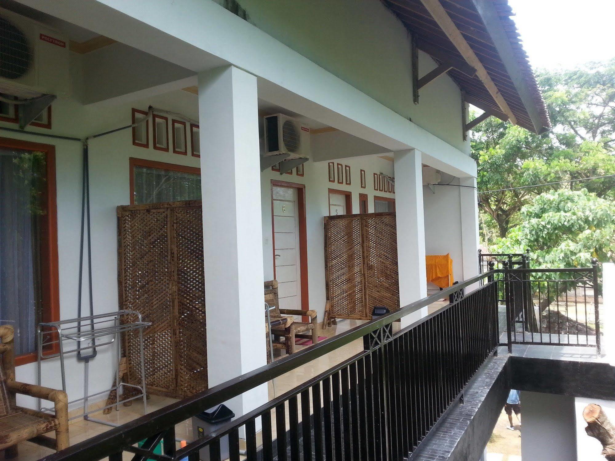 Krisna Home Stay Lombok Exterior photo