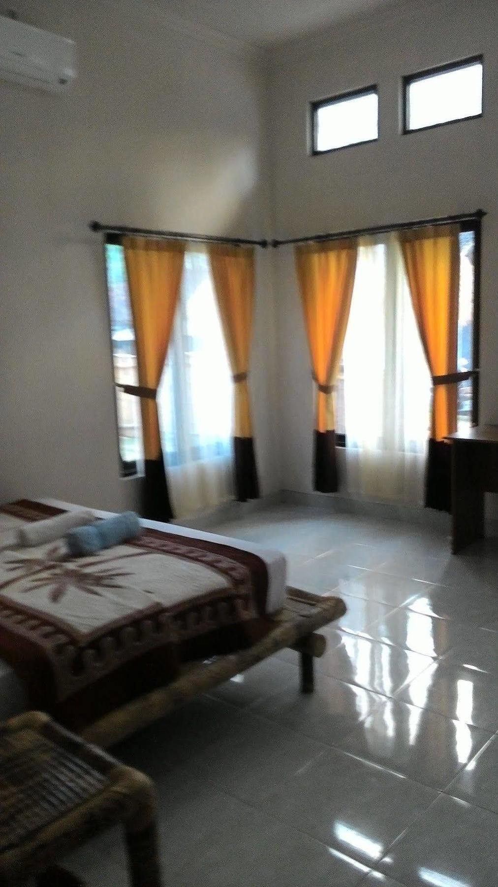 Krisna Home Stay Lombok Exterior photo