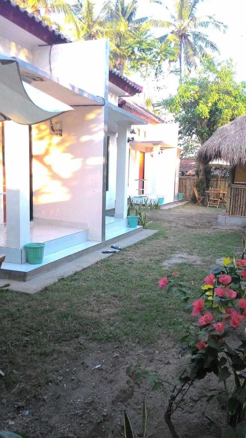 Krisna Home Stay Lombok Exterior photo